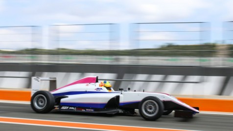 Javier Sagrera 16